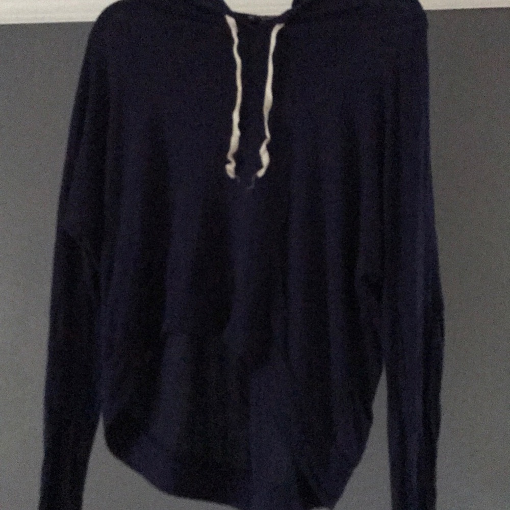 Causal light weight shirt